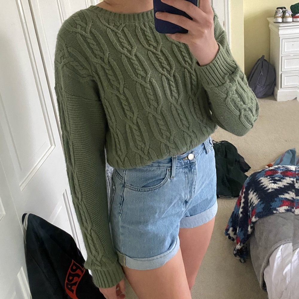 Green cropped sweater